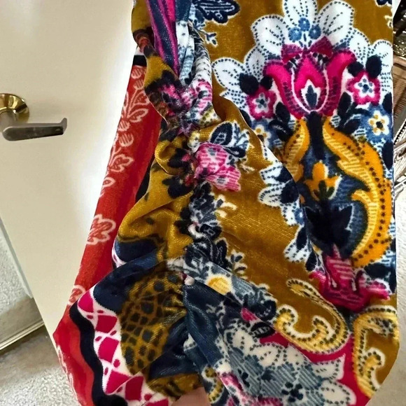 Like New Velvet Printed Anthropologie Pants - Picture 2 of 6